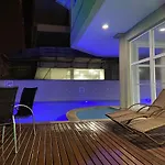 Lindo apartamento em frente ao Mar Ubatuba